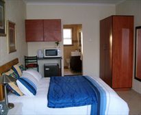  - Sleep Eezy Cottages