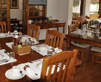 Malachite Room - Crane's Nest Guest House