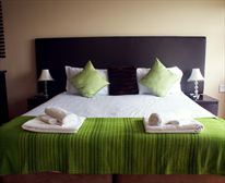  - Three Oaks and an Aloe Boutique Hotel