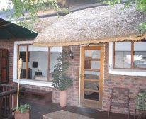 Picture 4/7 - Top Deck - self catering cottage - Kosmos