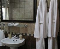 Cinema - Dinkwe Guest House