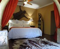 Elephant Suite, bathroom - Dinkwe Guest House