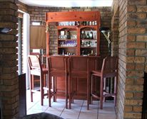 Bar. - Eden Guest Lodge
