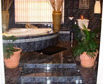 Executive Bathroom - El Gran Chaparral Guest House