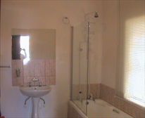 Bathroom. - Guest House Juliana
