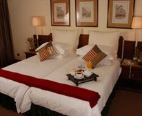  - Saint George Hotel