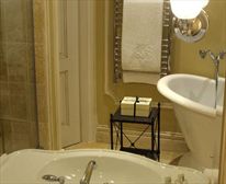  - Monarch Hotel