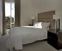 Bedroom - 1 Bedroom Luxury Apartment in Sandton/Parktown North