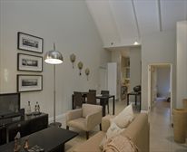 Lounge - 2 Bedroom Luxury Apartment in Sandton/Parktown North