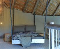  - Clifftop Exclusive Safari Hideaway 