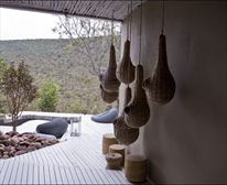  - Clifftop Exclusive Safari Hideaway 
